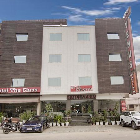 Hotel Venus Plaza Nova Deli Exterior foto